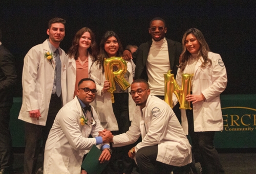 Nursing_SevenGrads